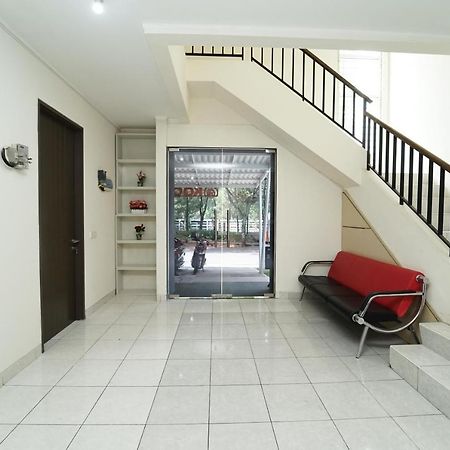 Koolkost Near Universitas Prasetiya Mulya Pagedangan Esterno foto