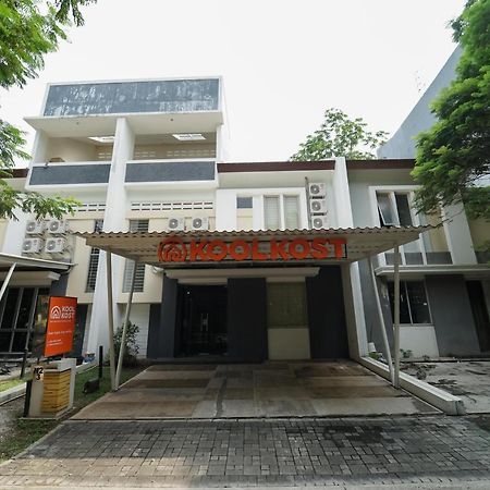 Koolkost Near Universitas Prasetiya Mulya Pagedangan Esterno foto