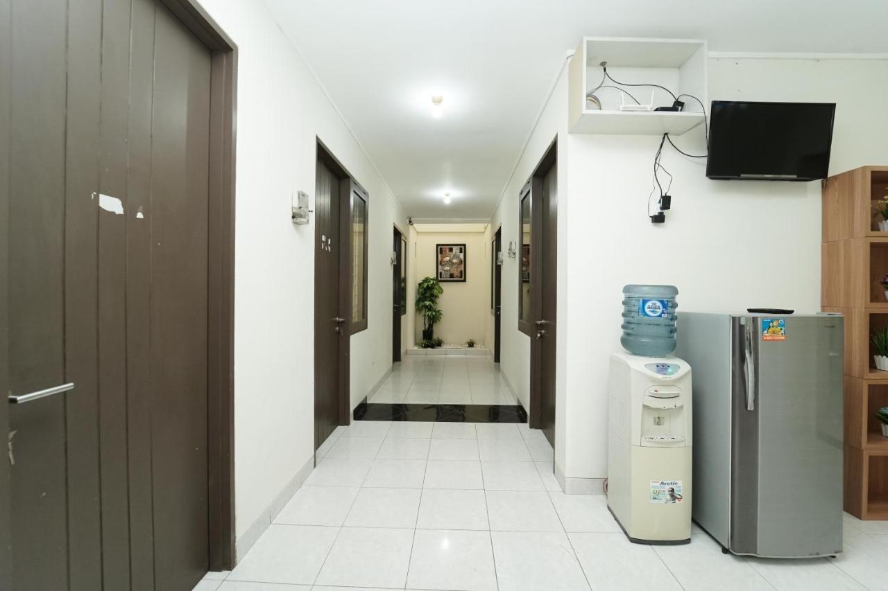 Koolkost Near Universitas Prasetiya Mulya Pagedangan Esterno foto